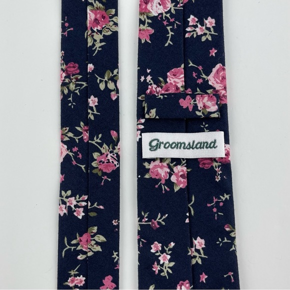 Men’s Navy Vintage Floral Print Necktie & Silk Pocket Square Set - Picture 5 of 12